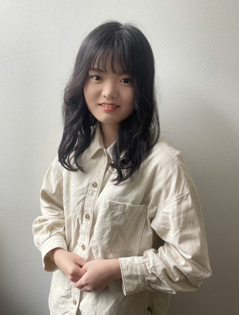 川畑　真凜